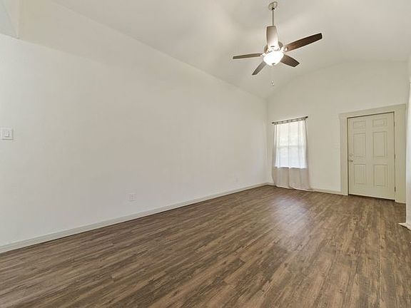 5th image of 6418 Kings Crown St