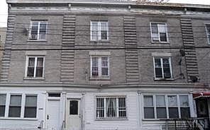 1st image of 2344 Aqueduct Avenue