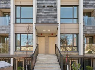 378 W 45th Ave #202, Vancouver, BC