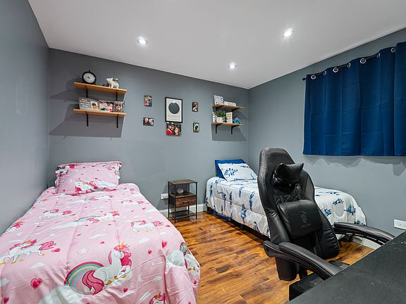 4th image of 9645 S Harlem Ave APT 1H