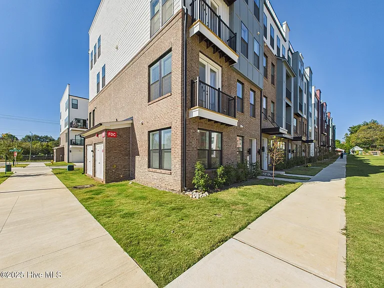 1259 Shaw View Aly — Photo 2