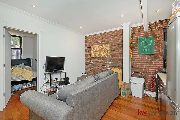 Rented by Keller Williams NYC | media 7