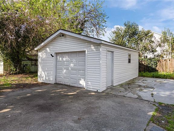 5th image of 1510 Parker Ave