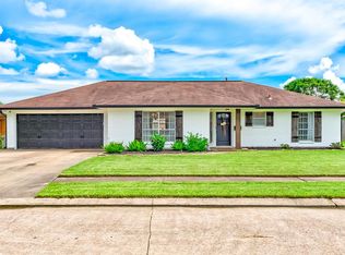 3169 Hardwood Dr, Port Neches, TX 77651