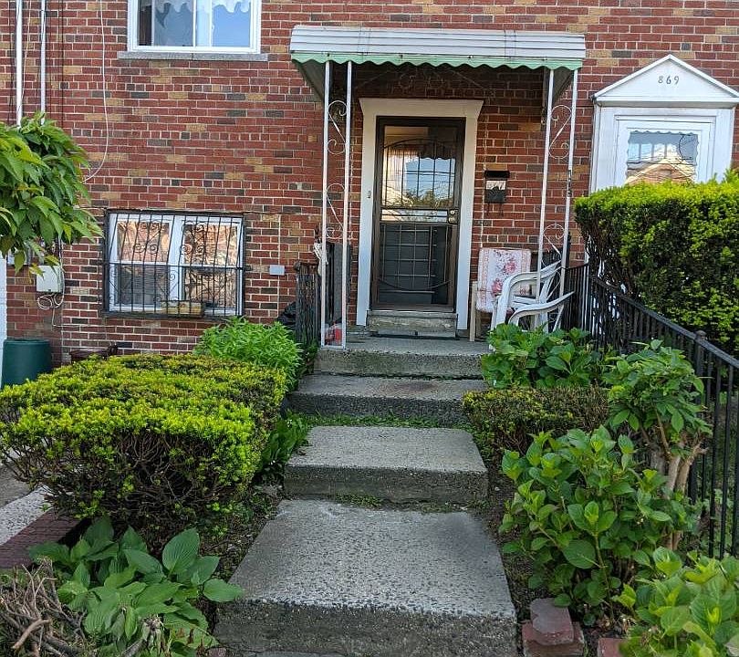 1st image of 867 Revere Ave