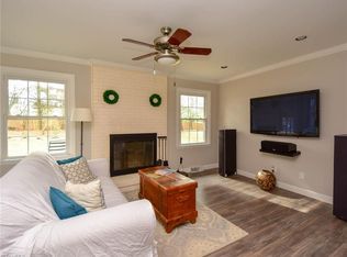 8603 Bromfield Rd, Oak Ridge, NC 27310