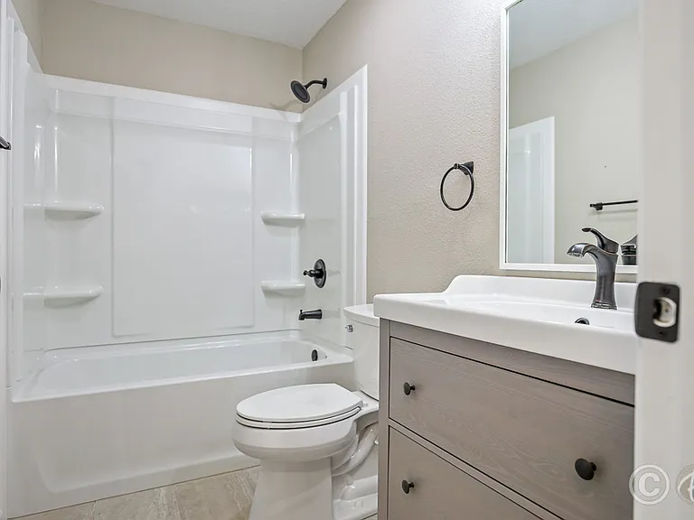 10831 Johanna Ave — Photo 22