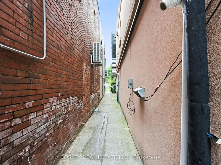 115 Roncesvalles Ave #3 — Photo 30