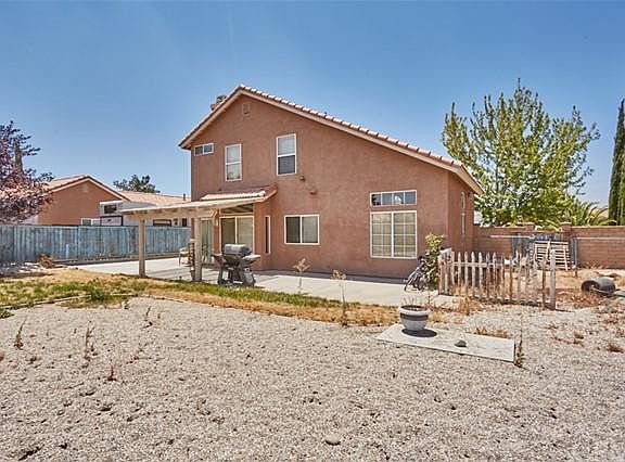 4th image of 13129 Stanford Dr