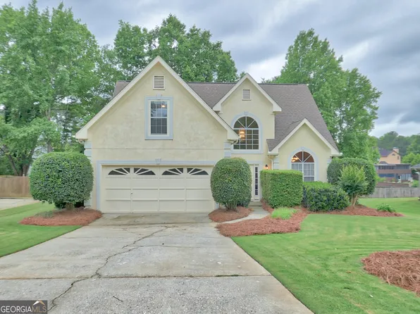 205 Fairbrook Ln, Stockbridge, GA 30281