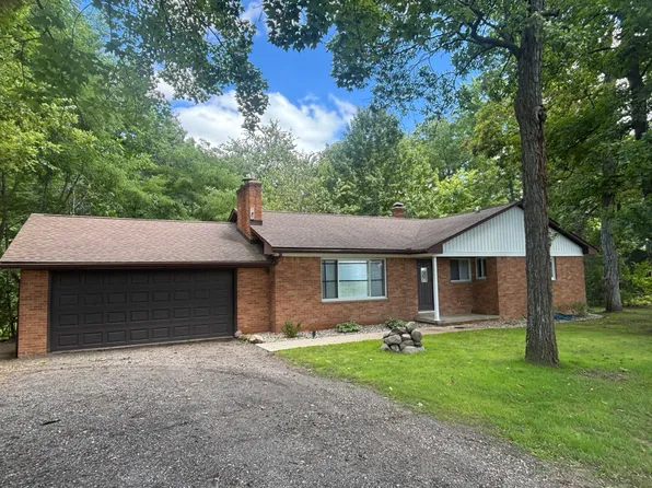 7288 Runyan Lake Rd, Fenton, MI 48430