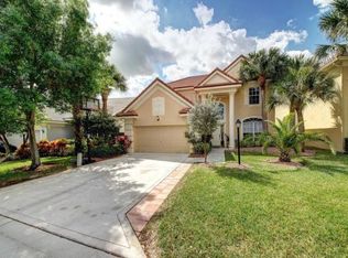 94 Satinwood Ln, Palm Beach Gardens, FL 33410