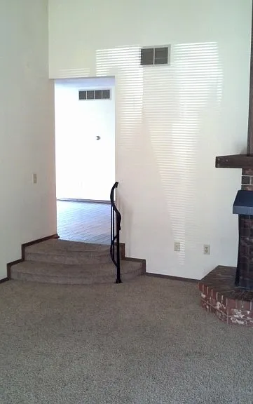2200-2202 S Lori Ln — Photo 12