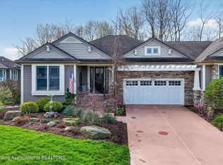 605 Ibis Cir, East Lansing, MI 48823