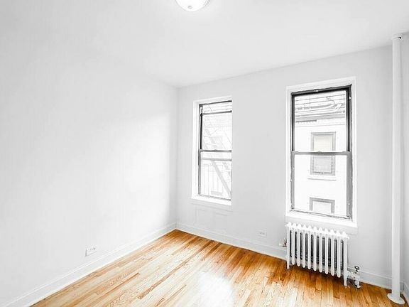 5th image of 178 Thompson St APT 3C