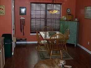 Bump-out dining nook!