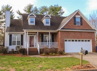 100 Millers Crossing Ct, Winston Salem, NC 27103