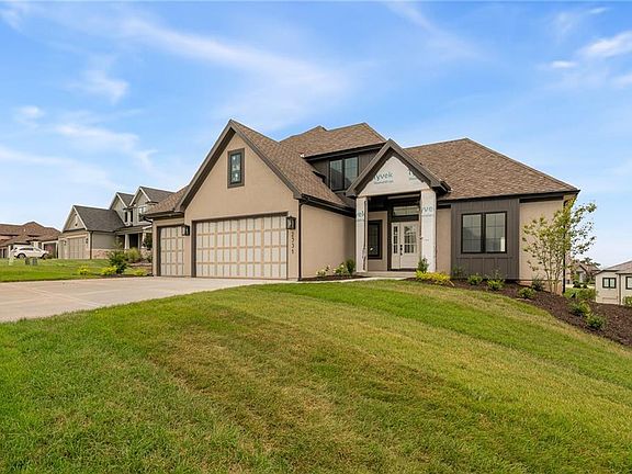 2nd image of 2331 NW Palisades Dr