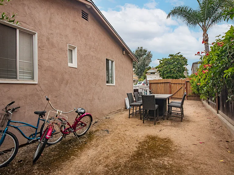 2251 Felspar St — Photo 28