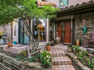 336 Melrose Dr APT 2B, Richardson, TX 75080