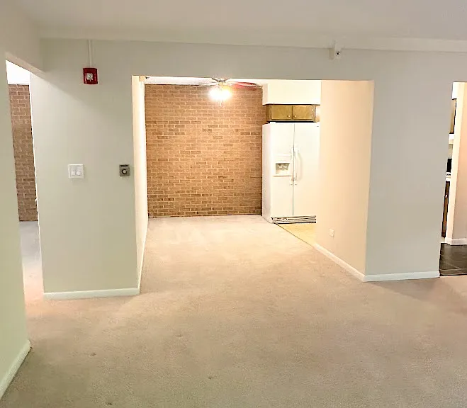 2091 Vernon Dr #3 — Photo 5