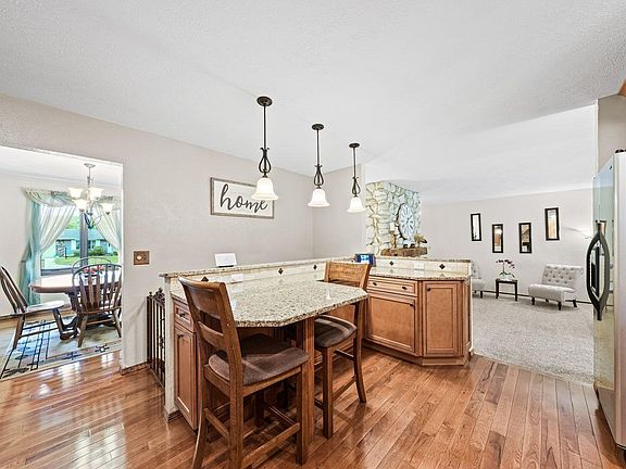 4th image of 51851 Bellflower Ln