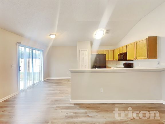 3rd image of 500 Prosperity Lake Dr
