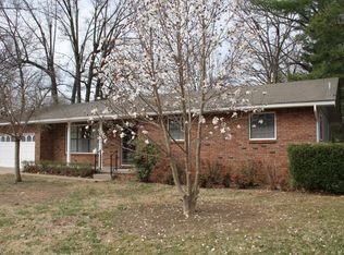 1510 S High St, Neosho, MO 64850