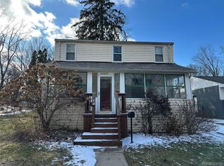 22629 Power Rd, Farmington, MI 48336