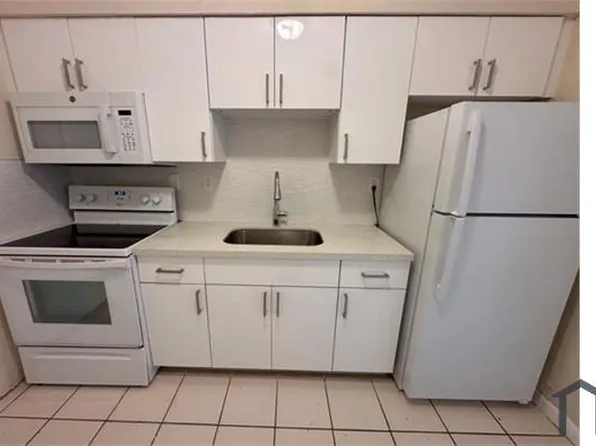 417 NW 7th Ter APT 3, Fort Lauderdale, FL 33311