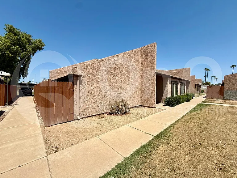 629 N Mesa Dr #15 — Photo 3
