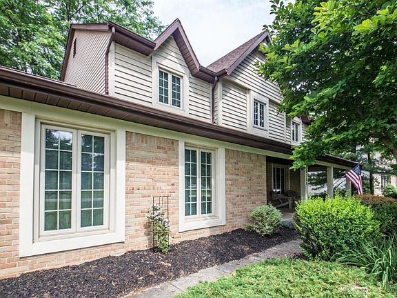 5th image of 10188 Fairfax Dr NW