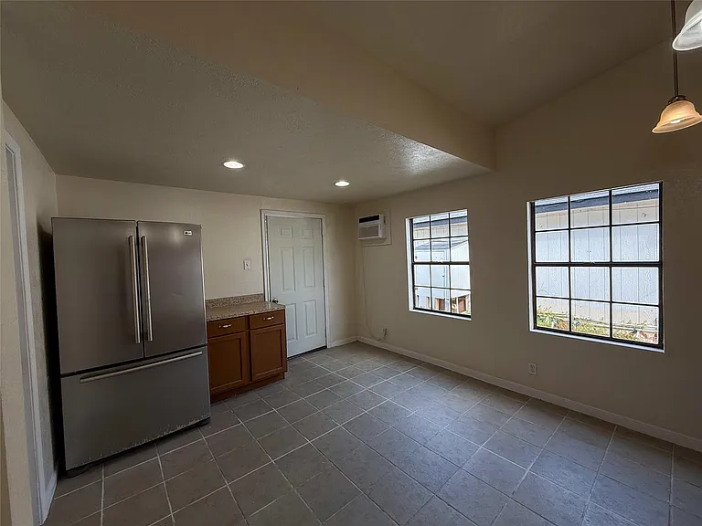 8430 Holiday Ln #C — Photo 3