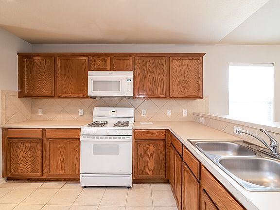 5th image of 17918 Green Trace Ln