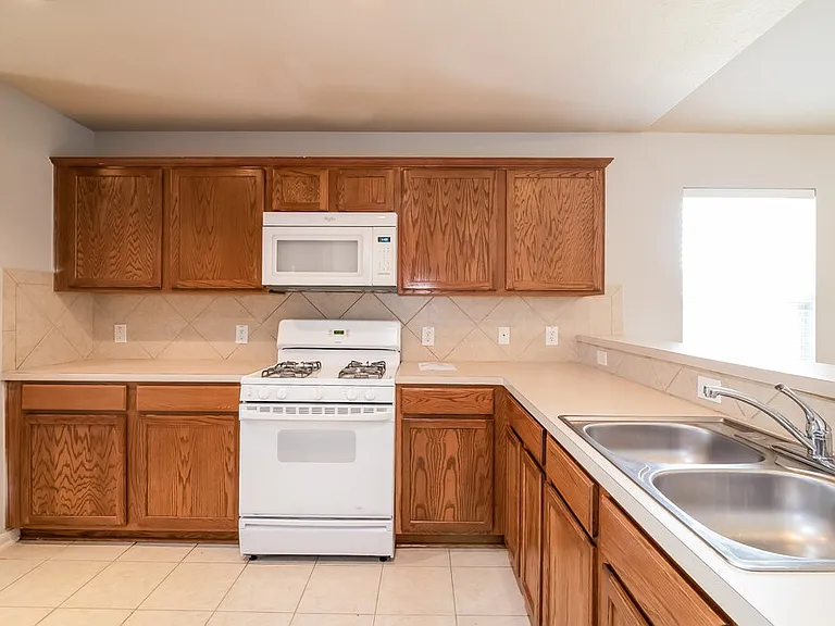 17918 Green Trace Ln — Photo 5