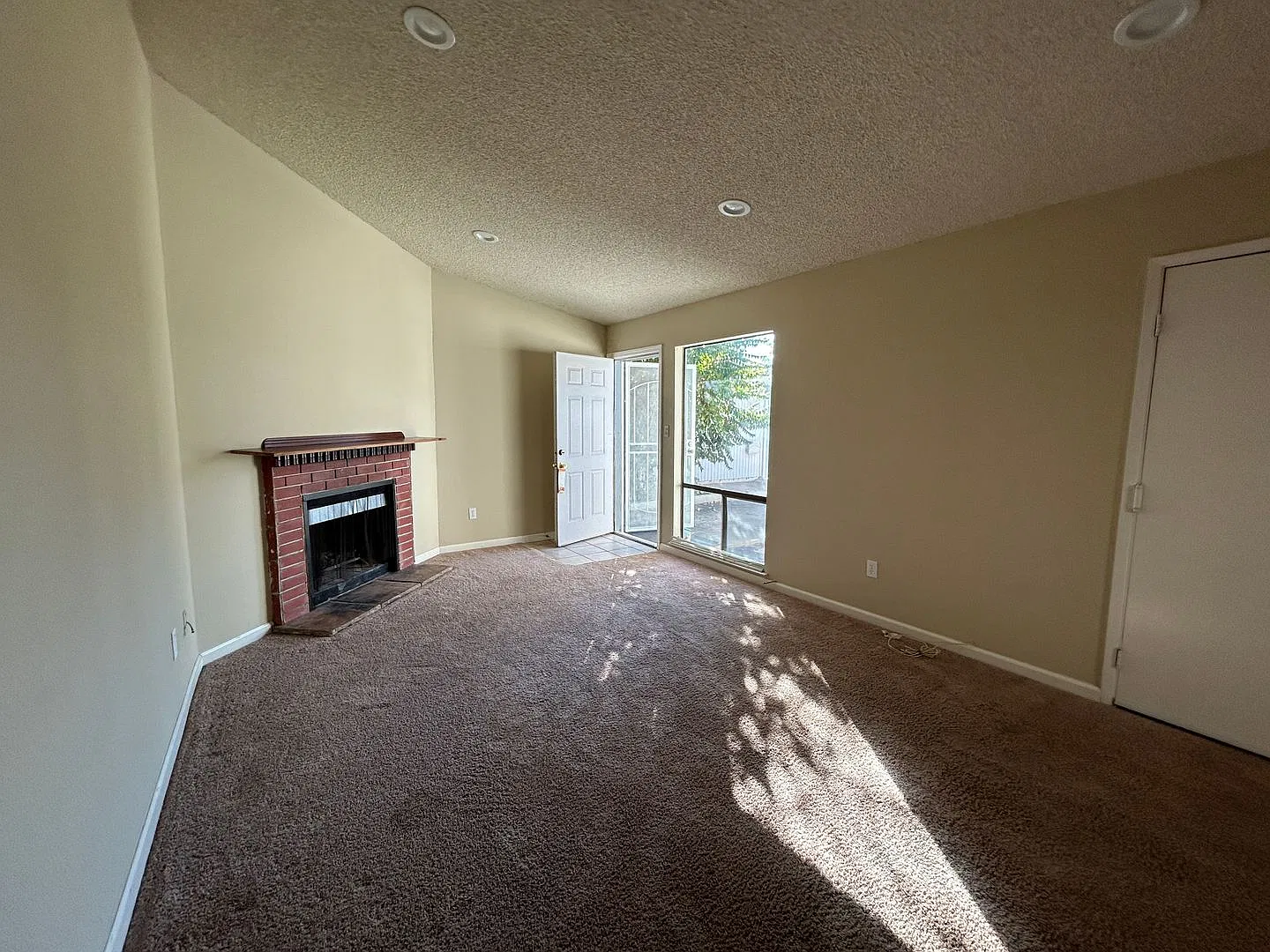 Cozy Elk Grove Duplex — Photo 2