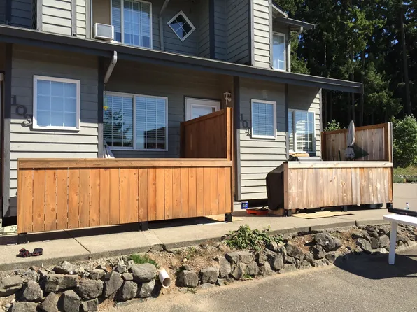 9904 Trident Ln NW, Silverdale, WA 98383