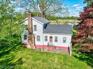 10379 Sheridan Rd, Gaines, MI 48436