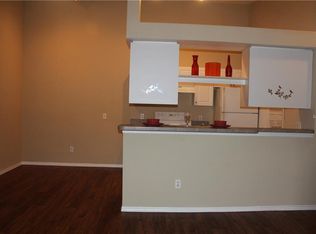 5914 Willow Ridge Dr UNIT 203, Zephyrhills, FL 33541