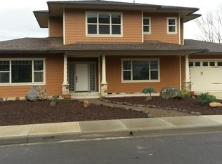 1401 Lithia Way, Talent, OR 97540