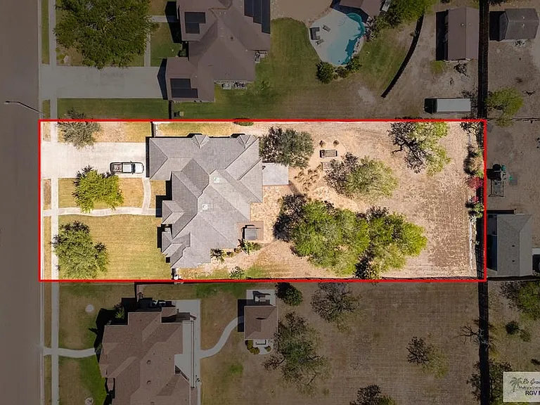 5684 Heron Cove Ln — Photo 24