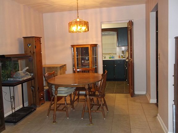 5th image of 6422 Wilshire Dr