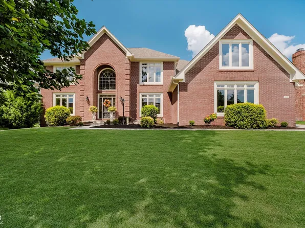 12488 Heatherstone Pl, Carmel, IN 46033