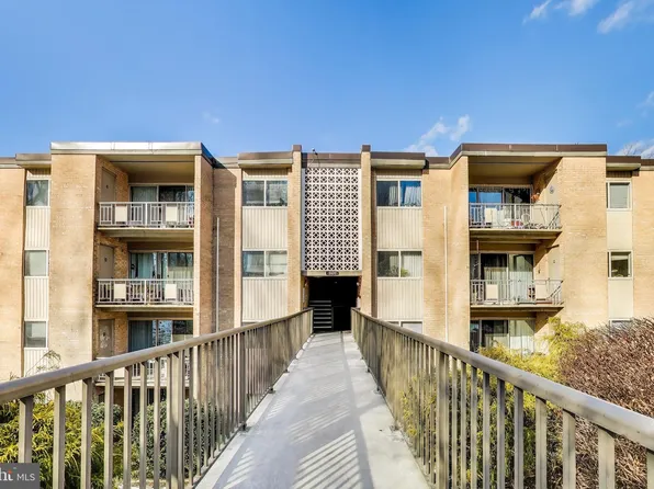 5107 Crossfield Ct APT 12, Rockville, MD 20852