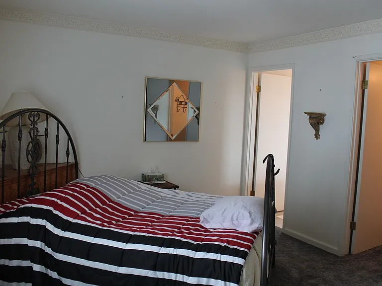 140 Cypress Ave — Photo 14