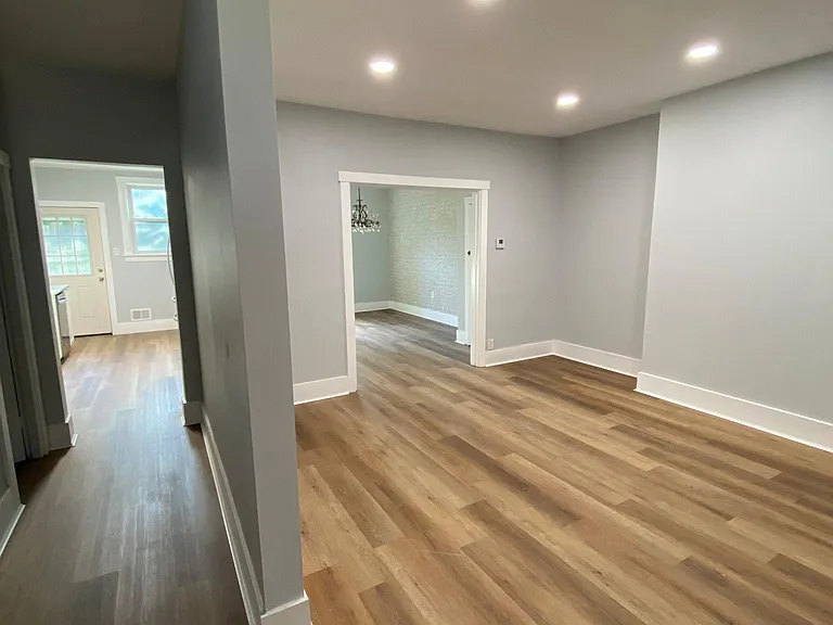 4144 Stanley St — Photo 3
