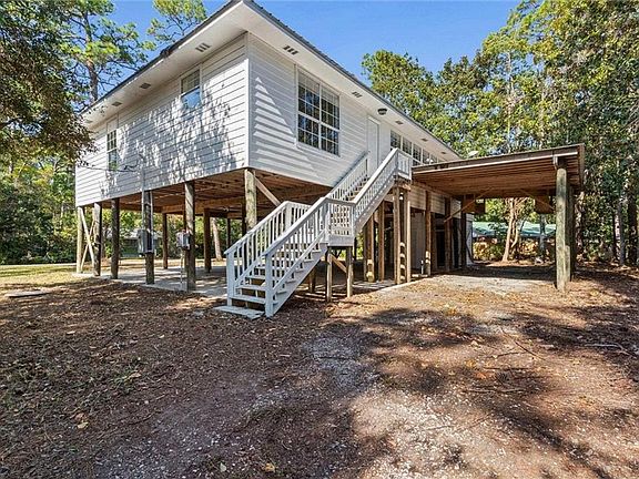 2nd image of 610 General Gaines Pl