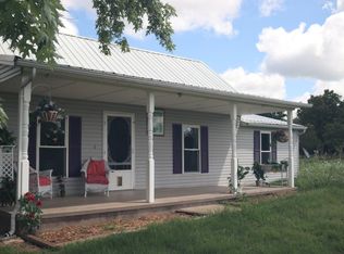 17599 Fair Oaks Ln, Neosho, MO 64850