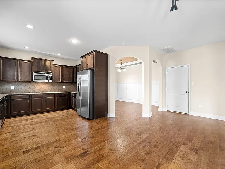 2976 McManus Cir — Photo 10