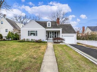 97 Glen Oaks Dr, Rye, NY 10580